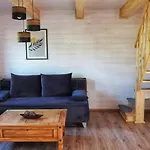 Freedom House * Dolina (Klodzko)
