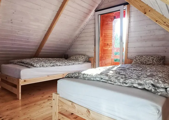 Freedom House * Dolina (Klodzko)